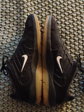 nike sb vertebrae black men's size 12 sneakers
